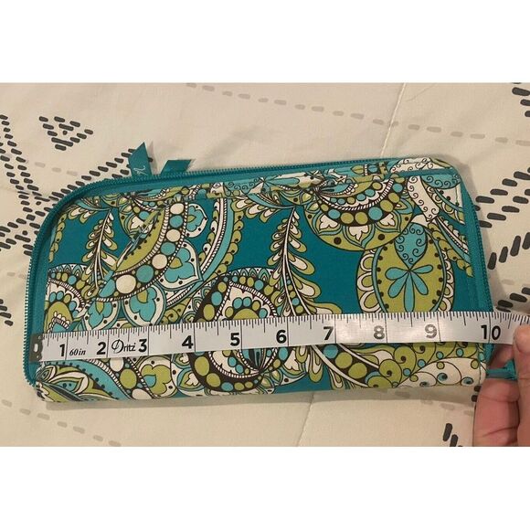 Retired Vera Bradley Peacock Pattern‎ Travel Passport Organizer Clutch Wallet - Picture 9 of 10